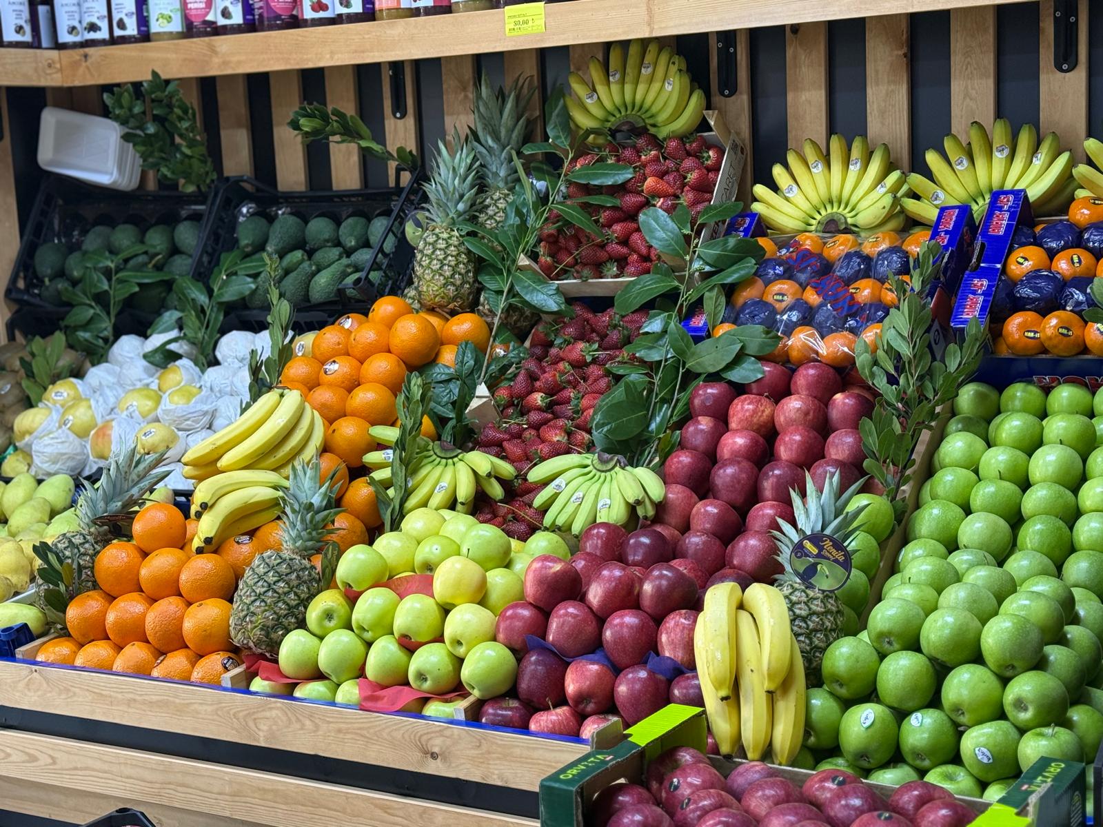 By Katık meyve reyonu